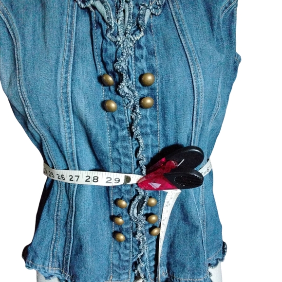 Jean vest size large - Picture 11 of 11
